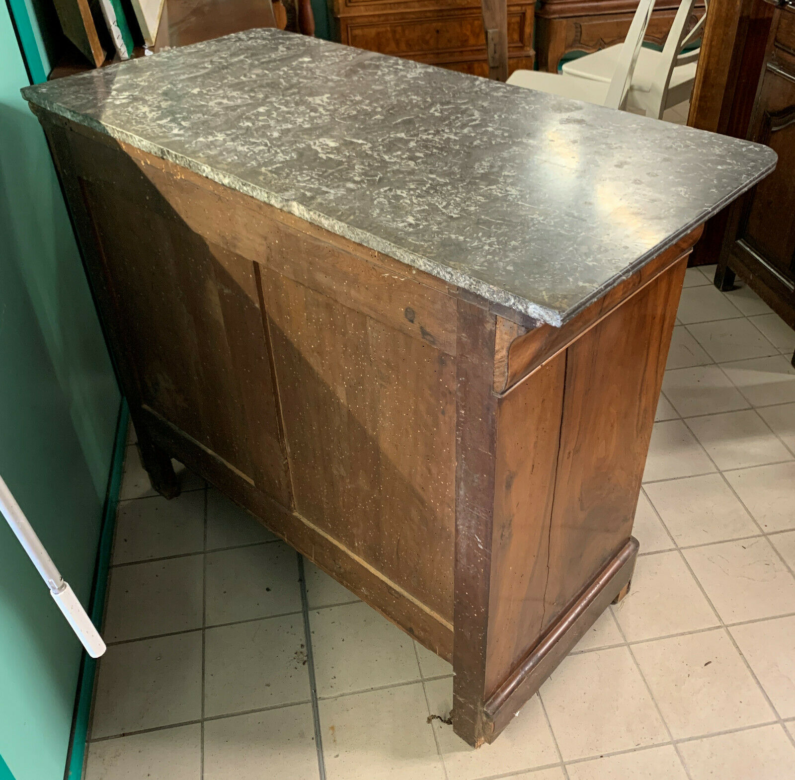 Commode of lady louis Philippe era in walnut bramble around 1830