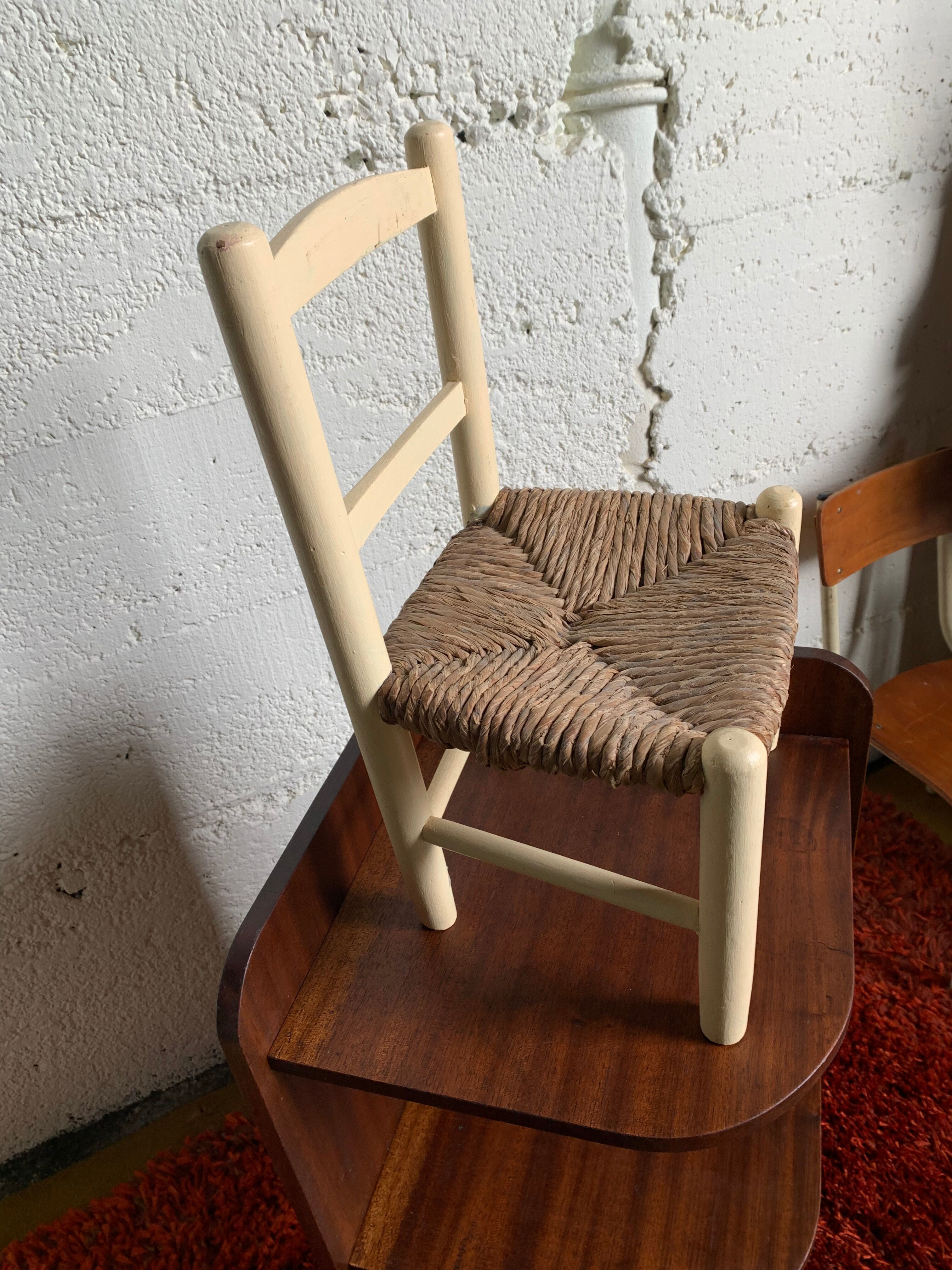 Children's mulched chair.