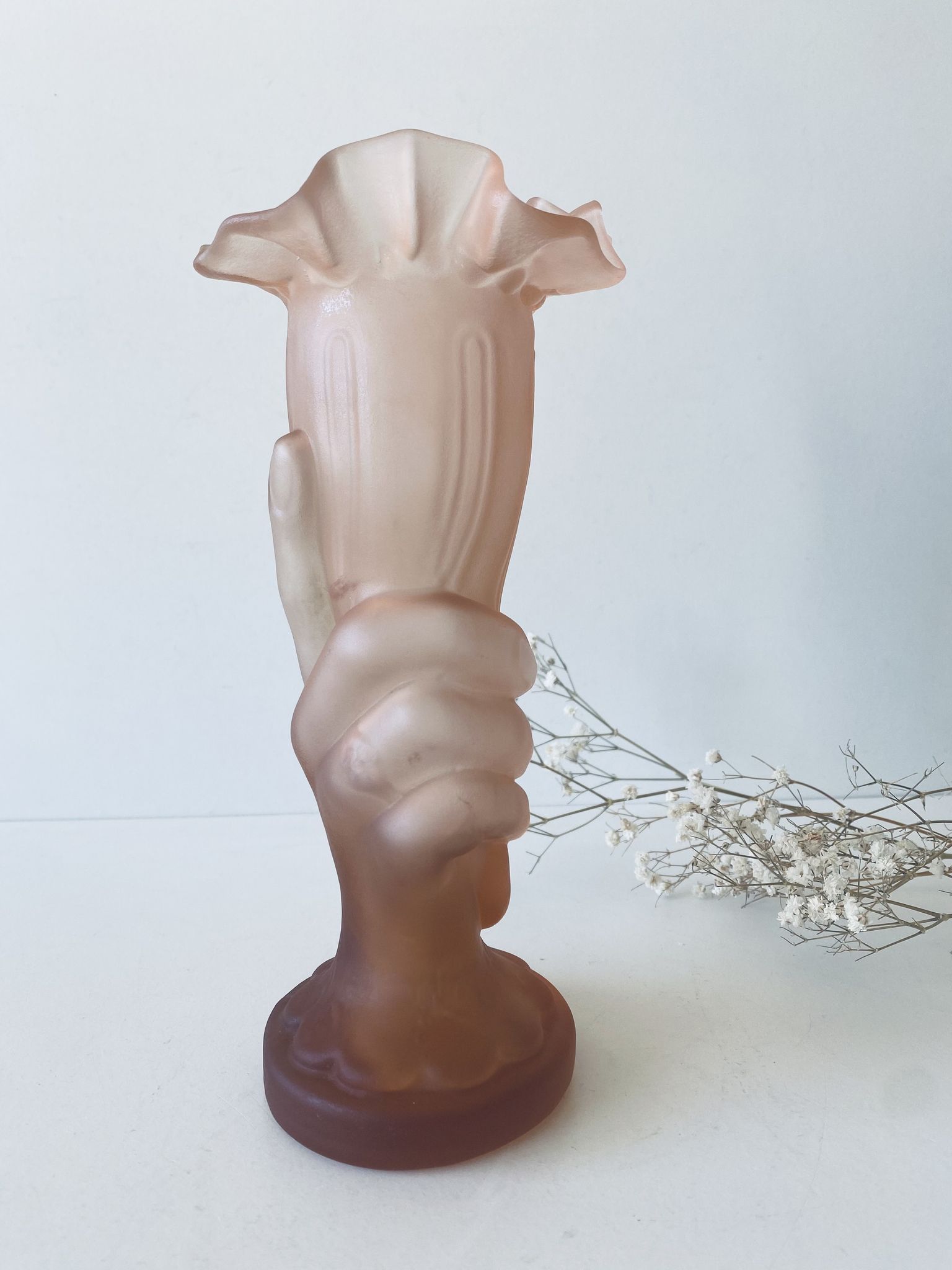 Vase Art deco en verre dépoli rose