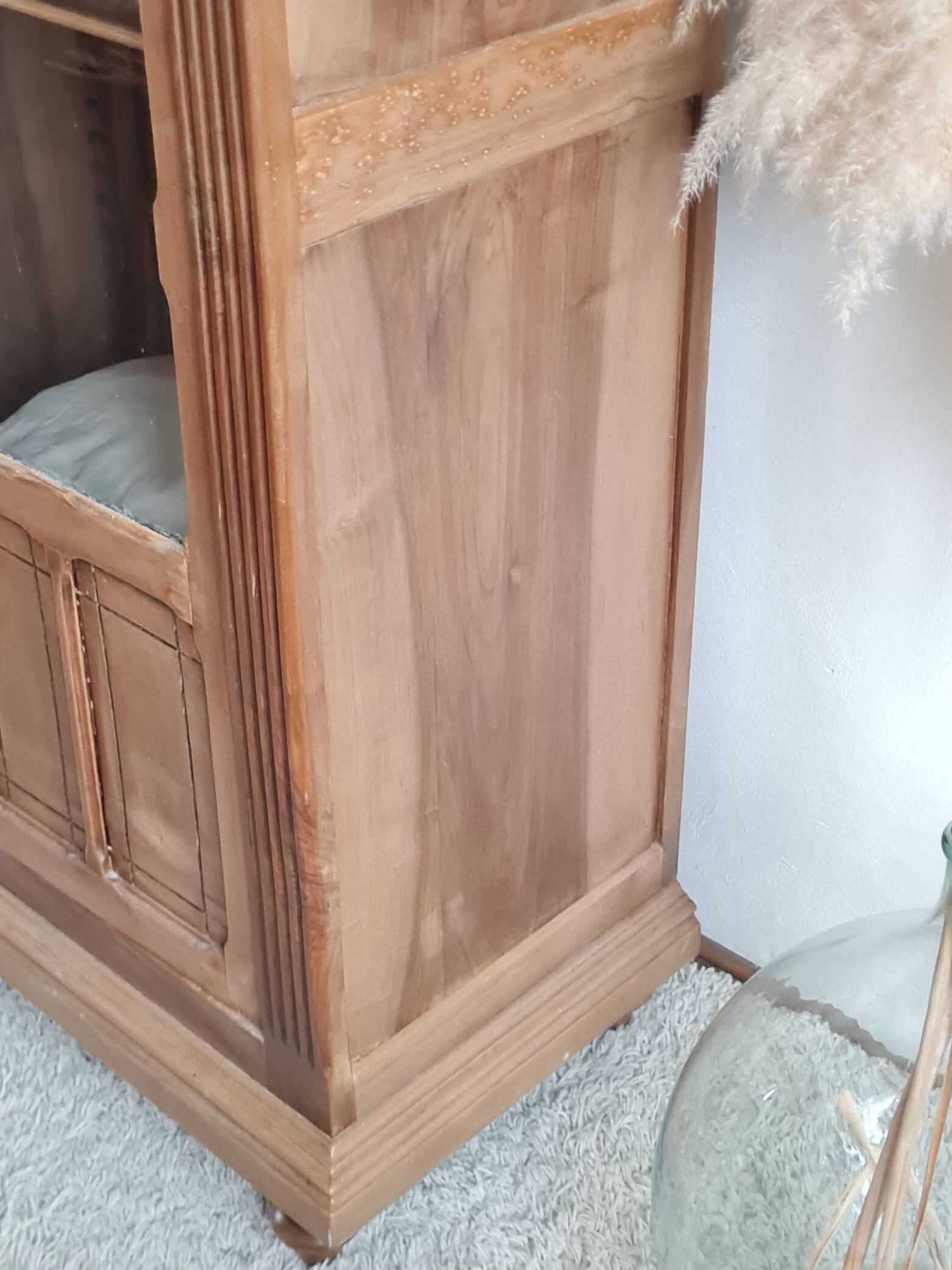 Glass-fronted Parisian wardrobe