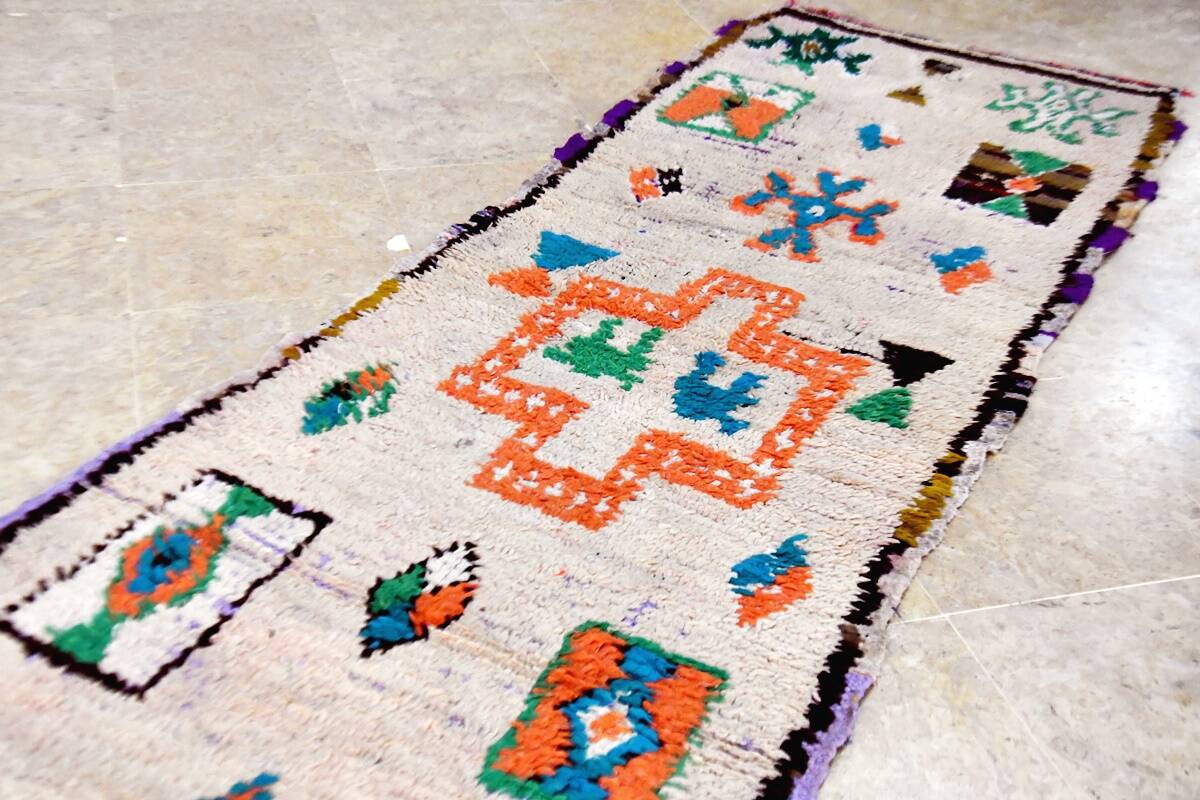 Moroccan Berber rug Boujaad vintage hallway 225 x 67 cm