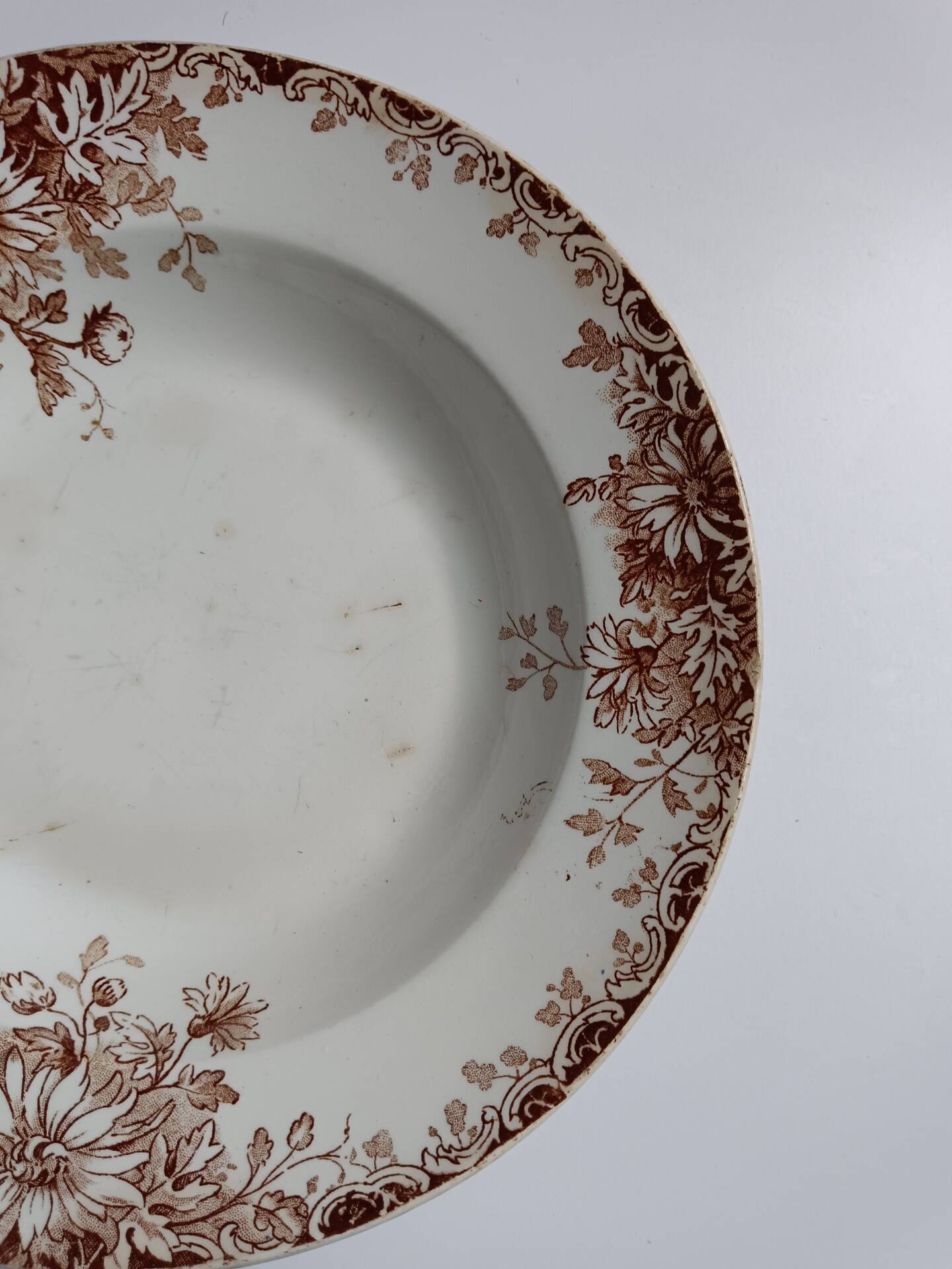 Large deep plate Terre de fer Gien Autumn