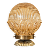Montgolfière — Lampe à poser vintage en verre ambré sculpté et laiton