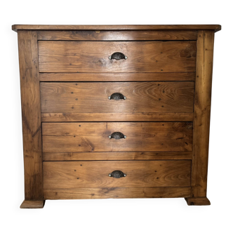 Commode en noyer massif