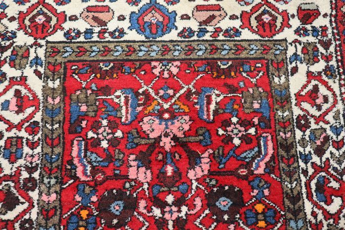 Hand-knotted hamadan carpet Iran 98x195cm