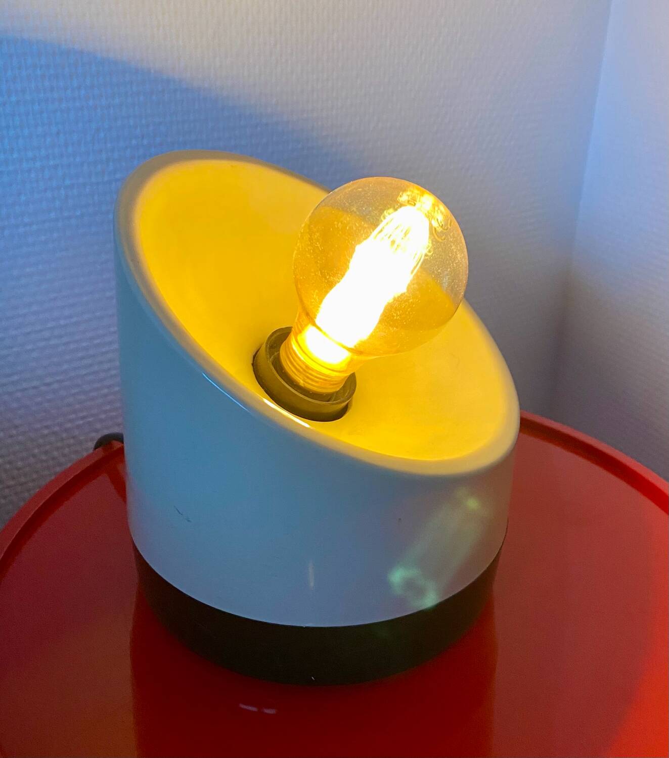 Lamp from 1980, ME brand