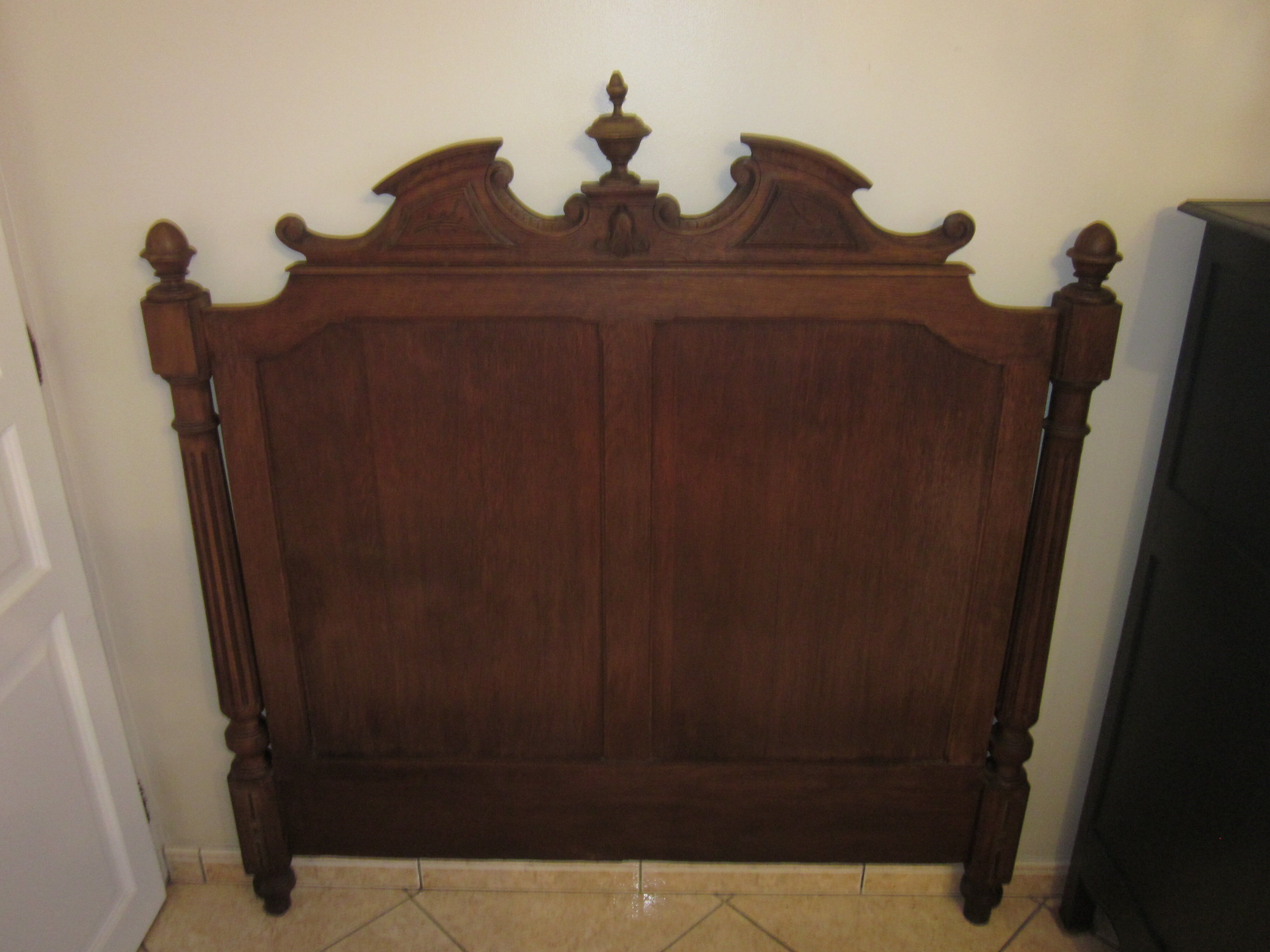 Headboard of the years 1920