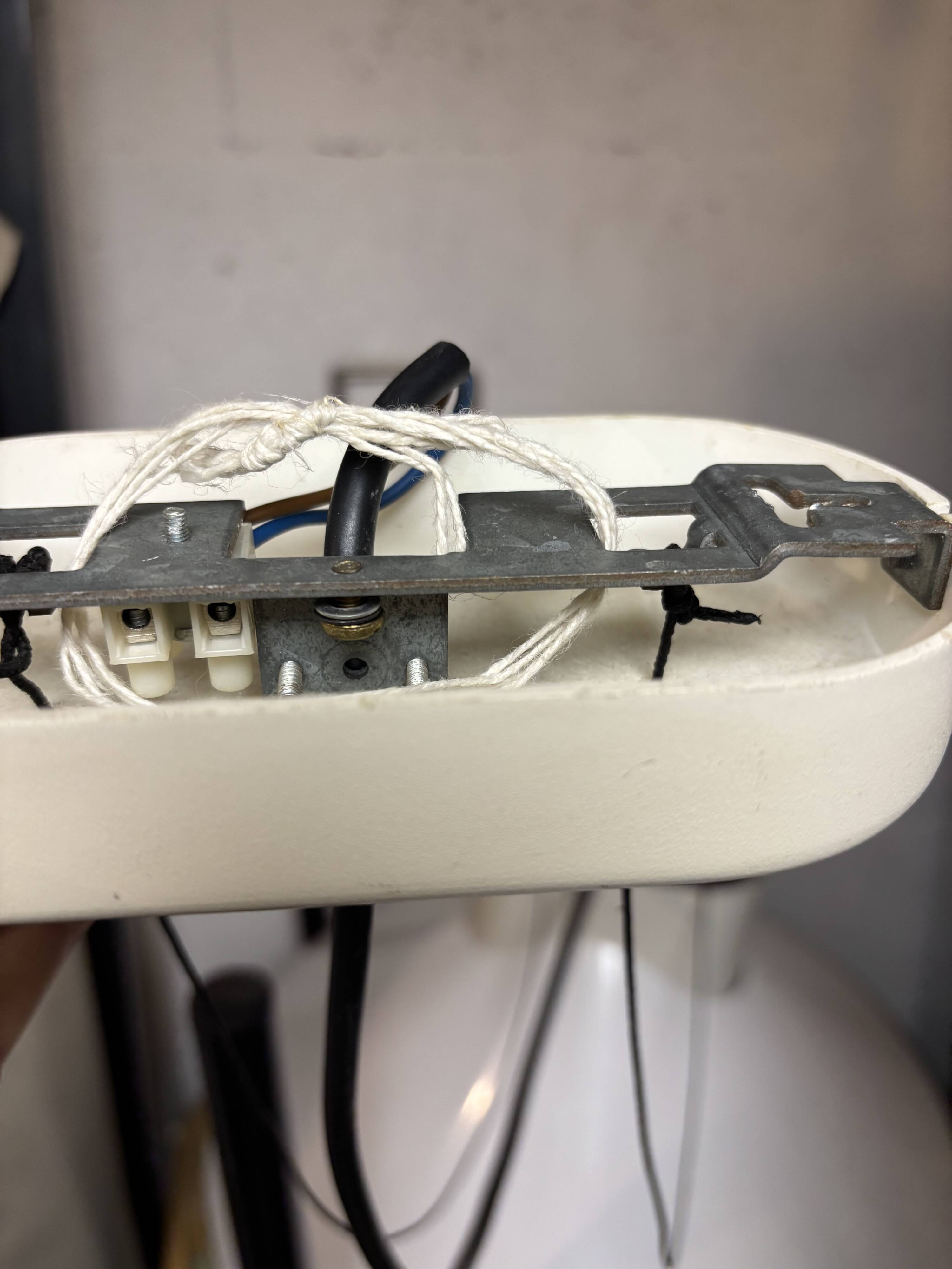 Suspension Staff, 1980