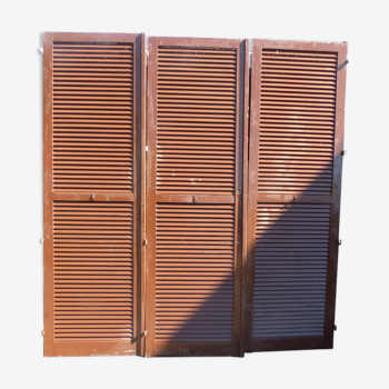 3 shutters