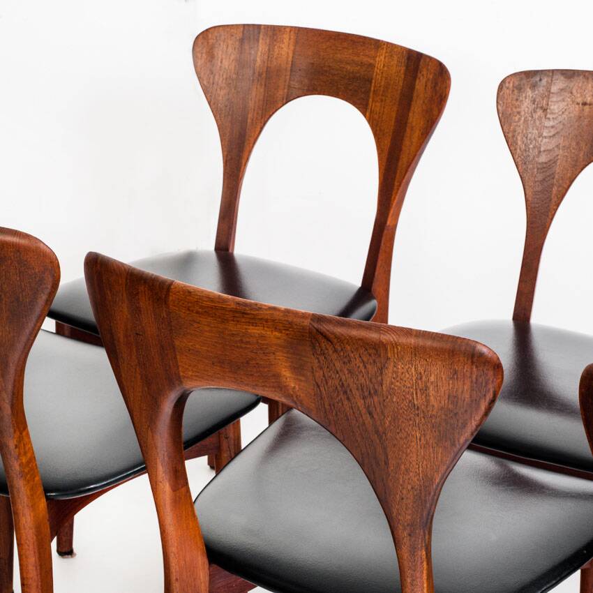 Suite de 6 chaises "Pierre". Palissandre. Niels Koefoed. Danemark, 60s