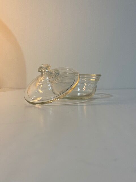 Pyrex vintage candy pot