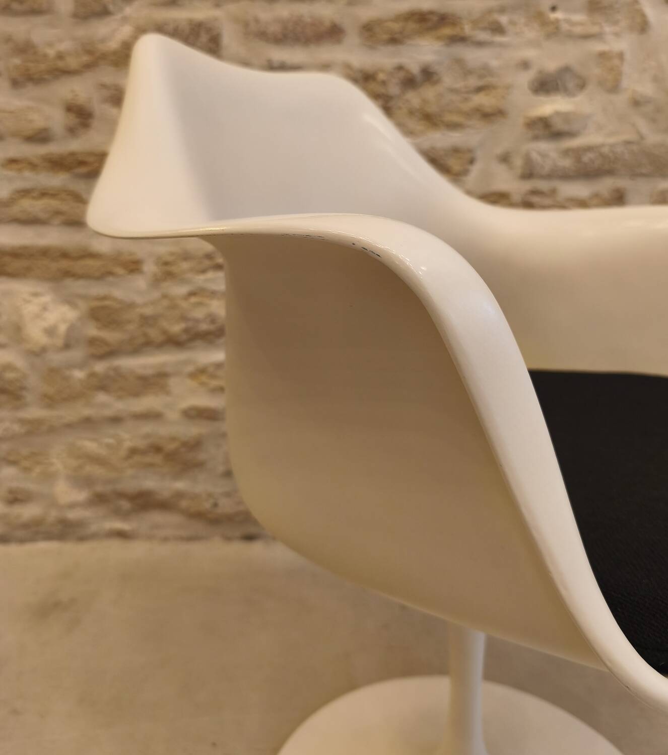Tulip armchair, design Eero Saarinen, Knoll International, 1950