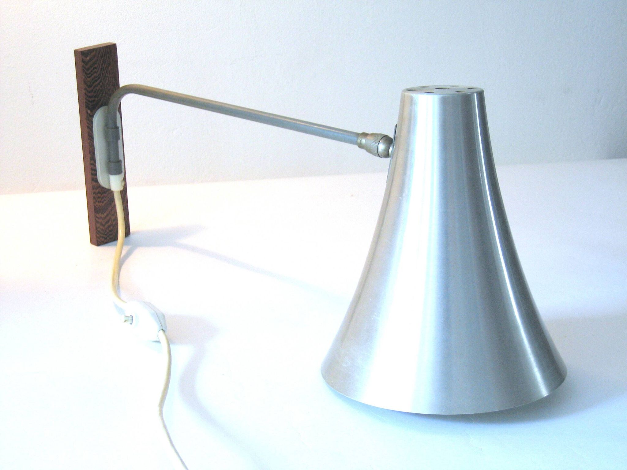 Lampe murale vintage Philips en aluminium des années cinquante