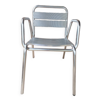 Stackable aluminum armchair