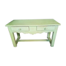 Serving table