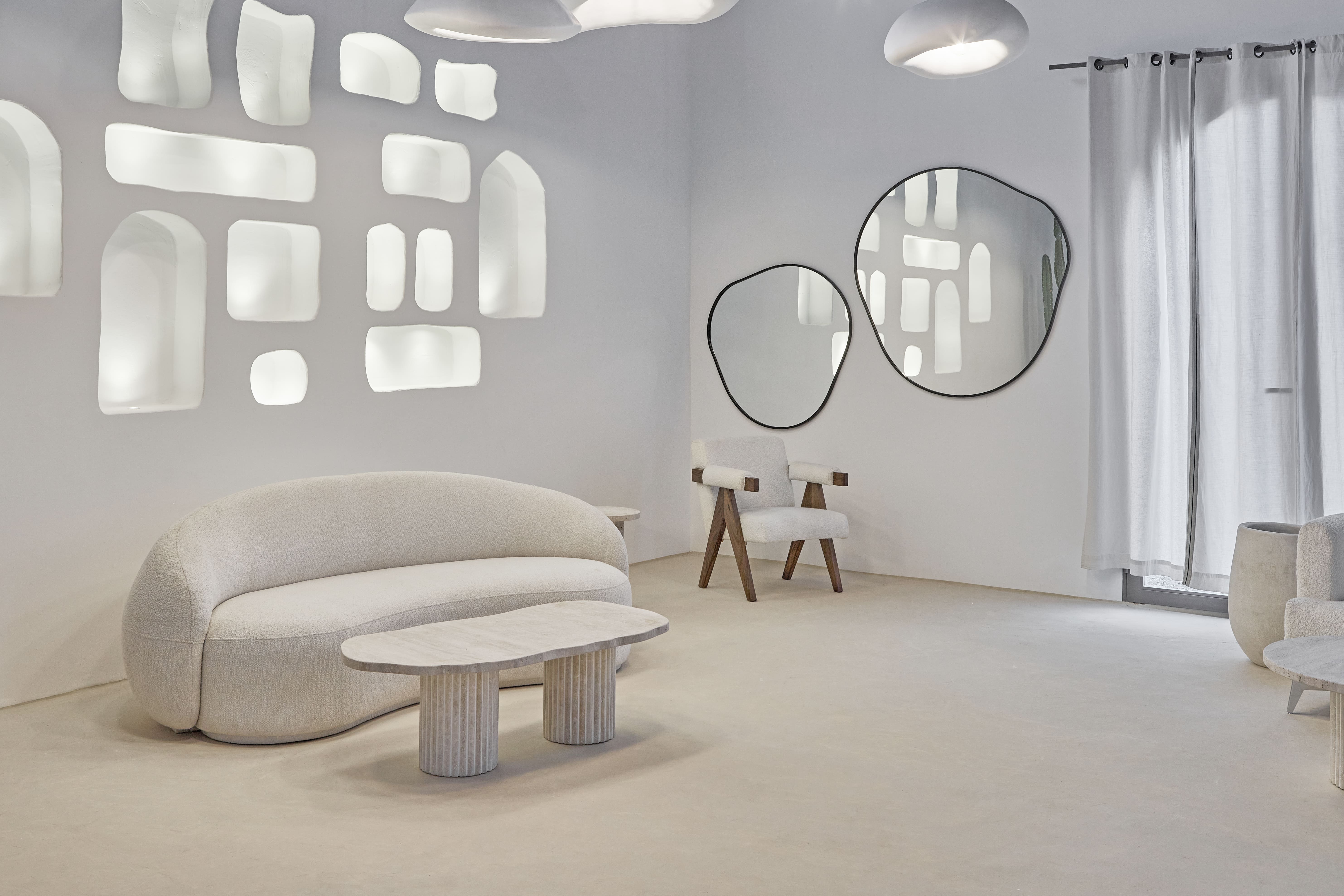 Venus coffee table irregular natural travertine - 100x50cm