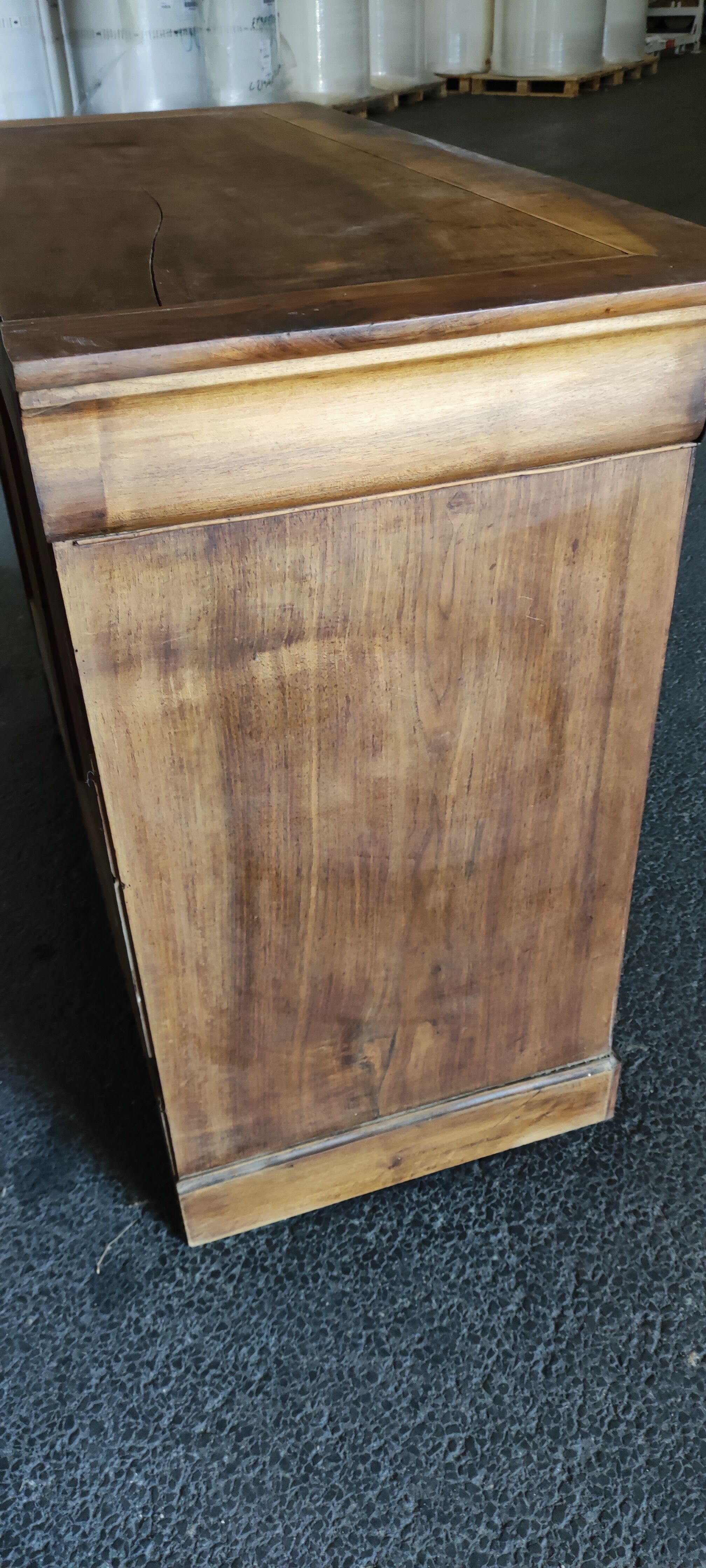 Buffet Louis Philippe noyer 2 portes un tiroir