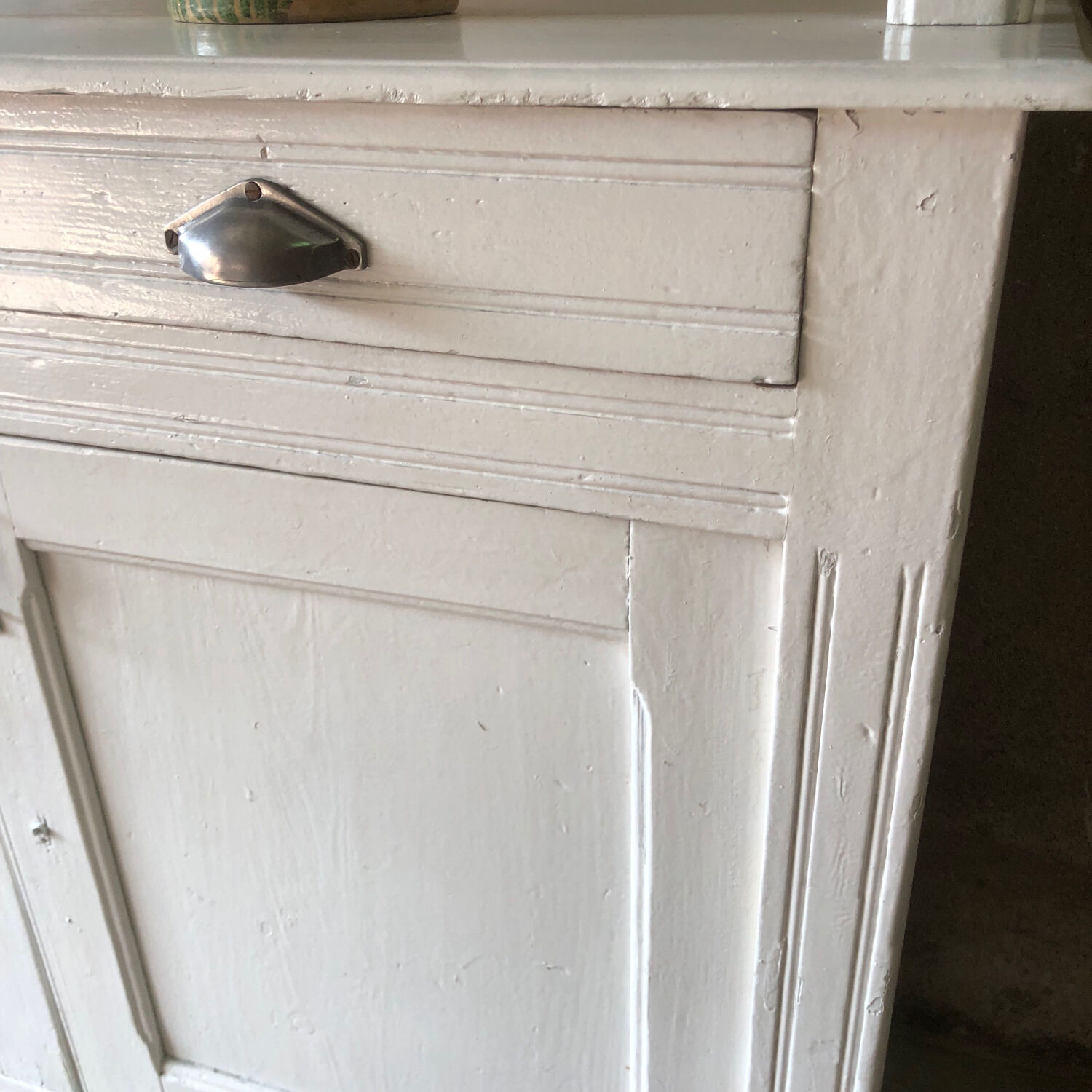 Vintage dresserboard