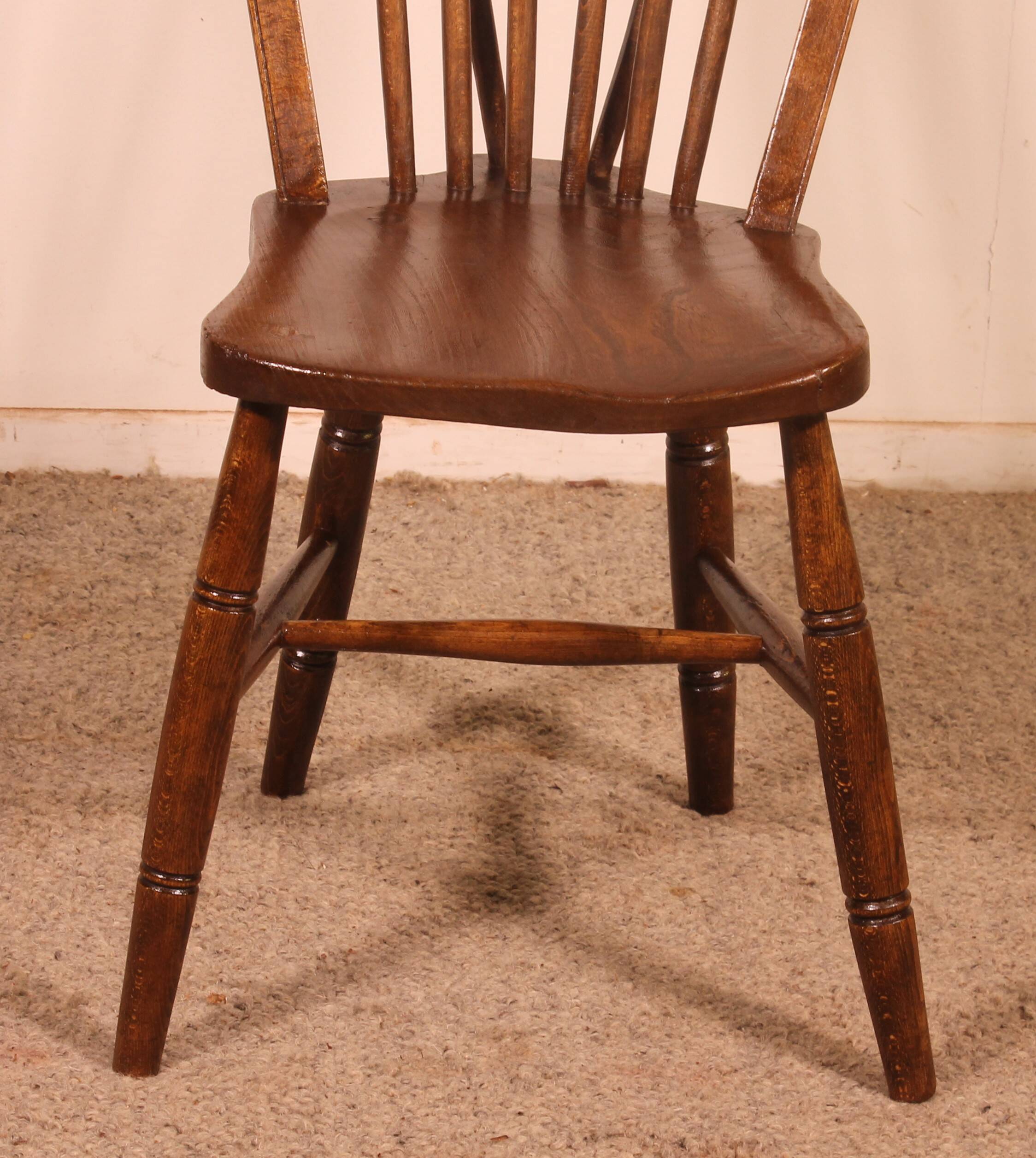 Série De 5 Chaises Windsor Du 19° Siècle