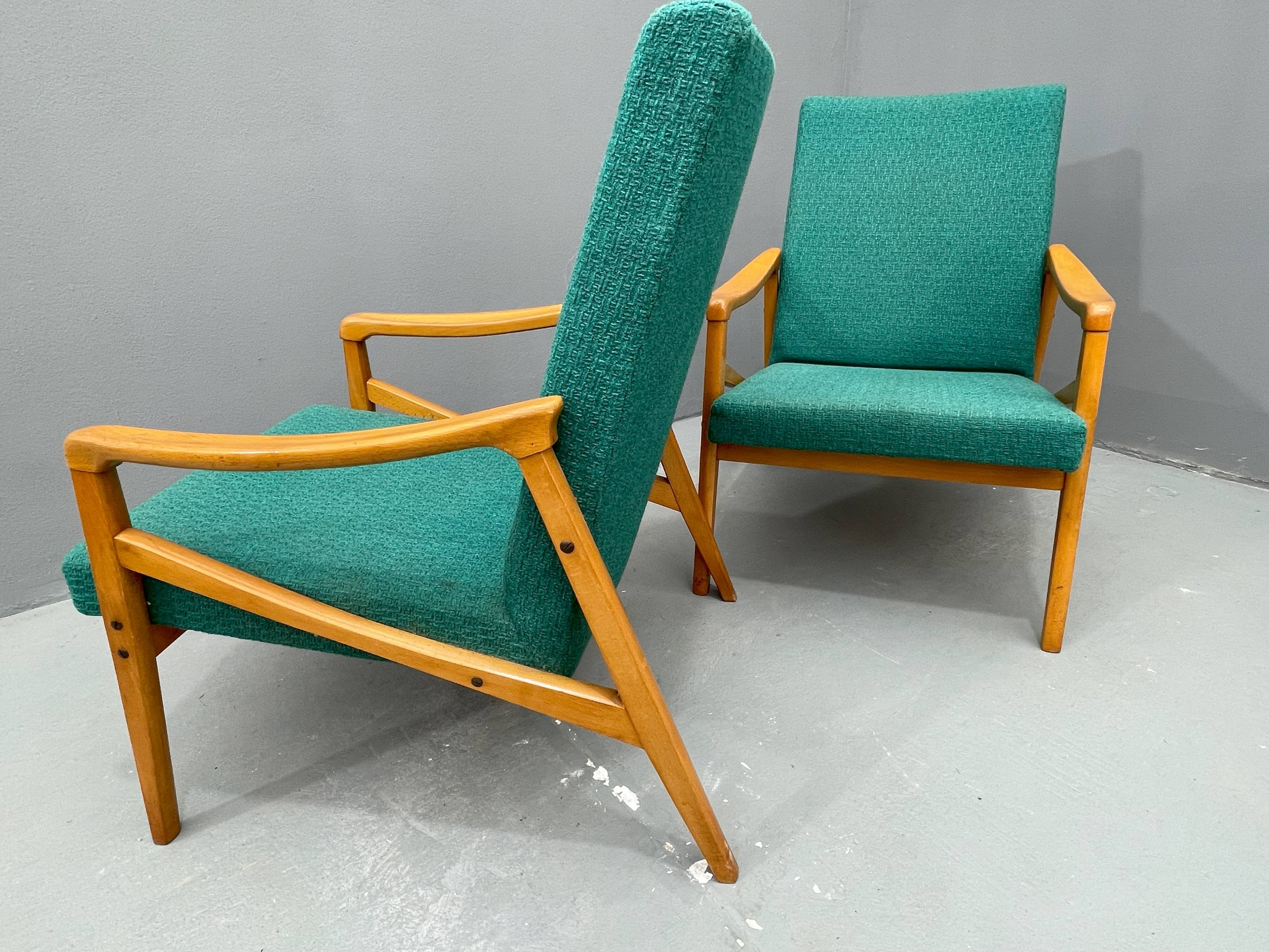 Paire de fauteuils vintage par Jiří Jiroutek pour Interiér Praha, 1960
