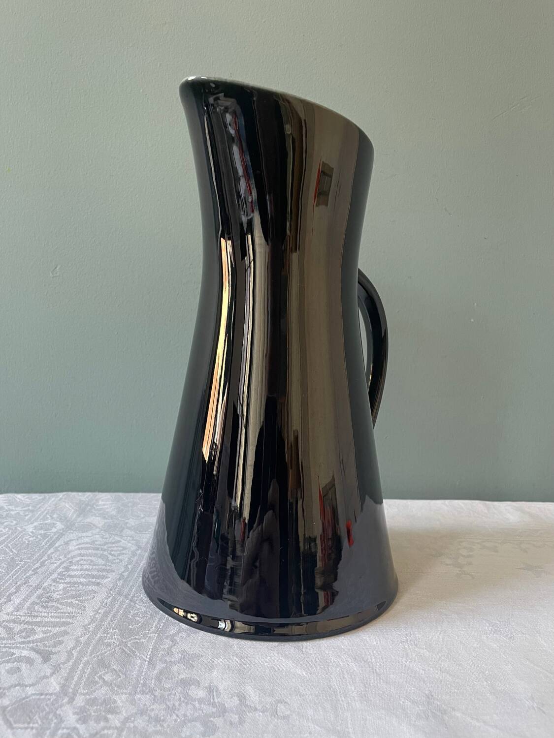 Villeroy & Boch black and yellow pitcher