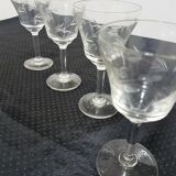 4 anciens verres de table ciselés