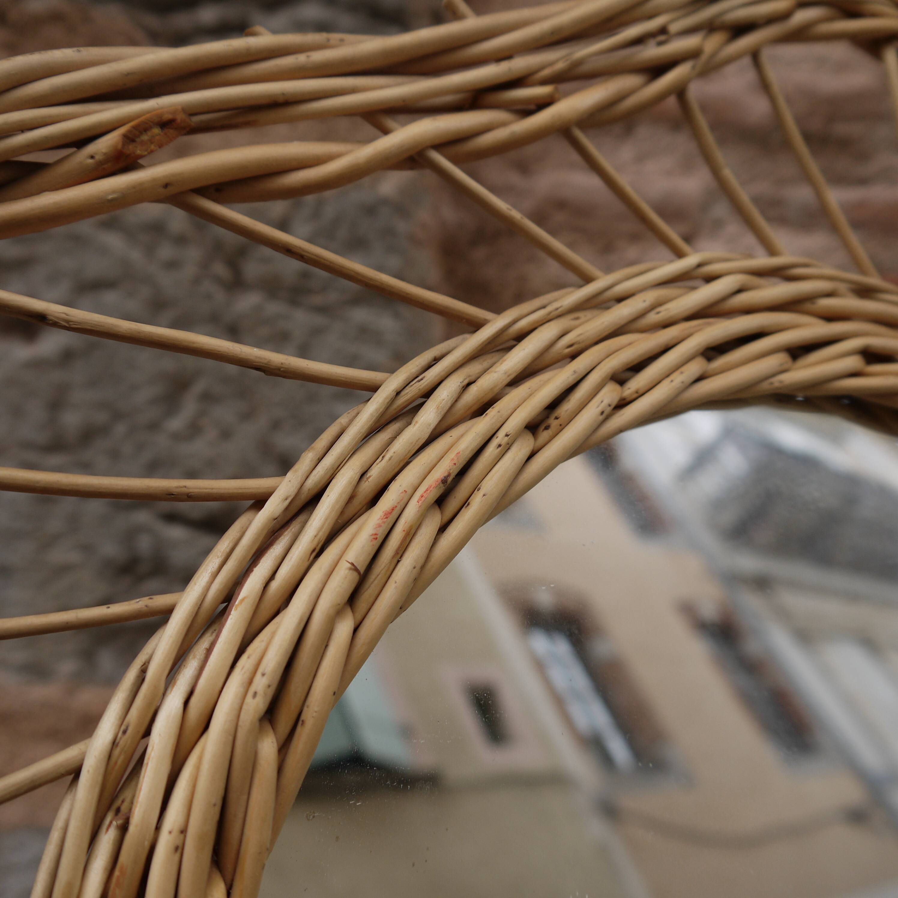 Rattan mirror  48x48cm