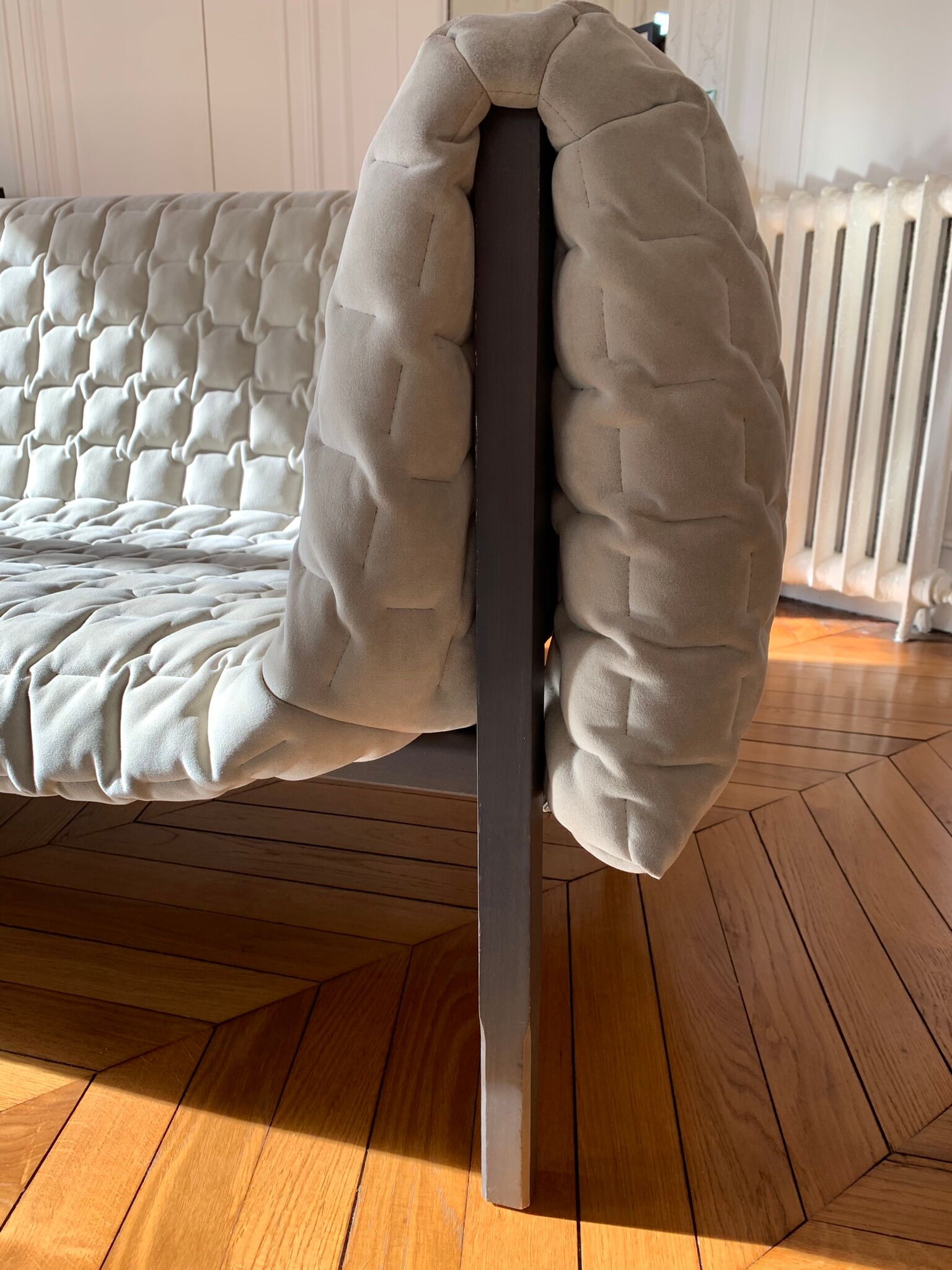 Ruche sofa by Inga Sempé Ligne Roset