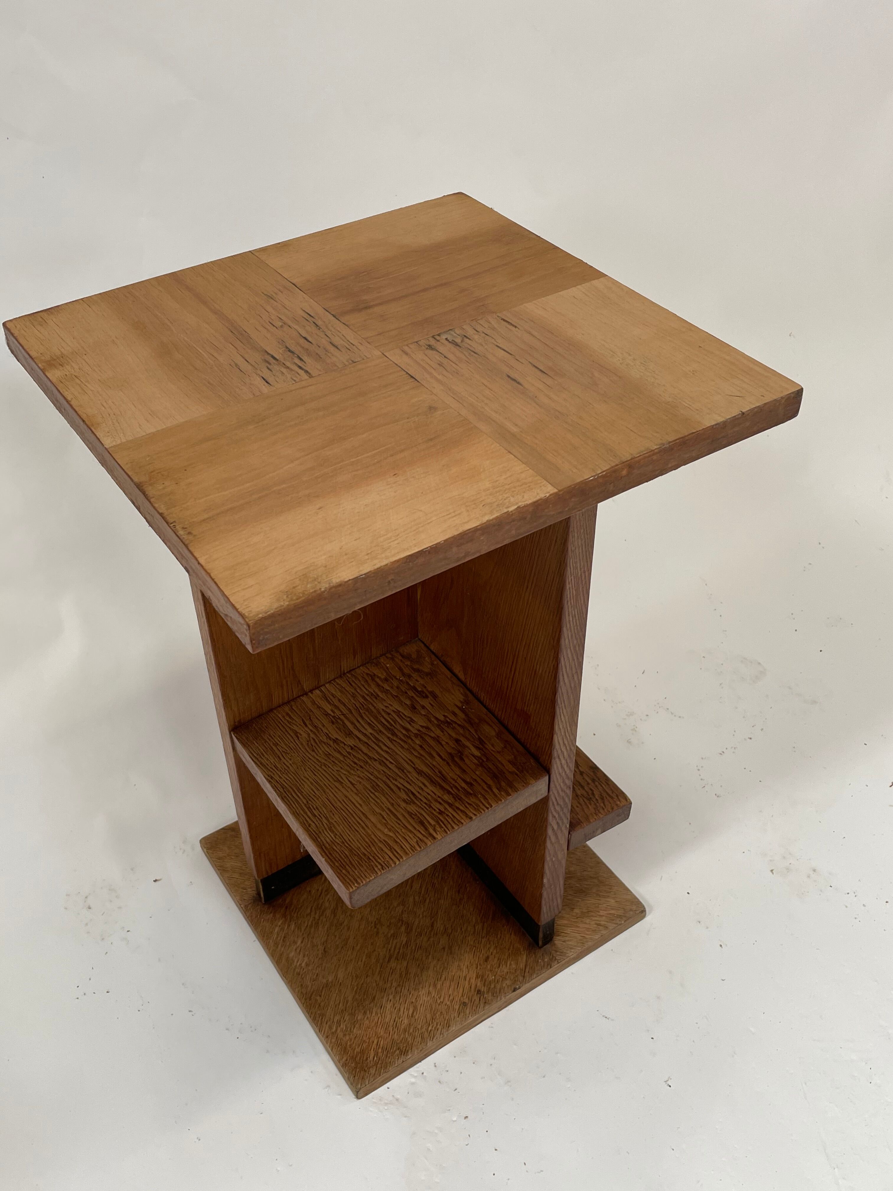 Art Deco side table design