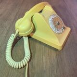 Telephone PTT VINTAGE in Bakelite