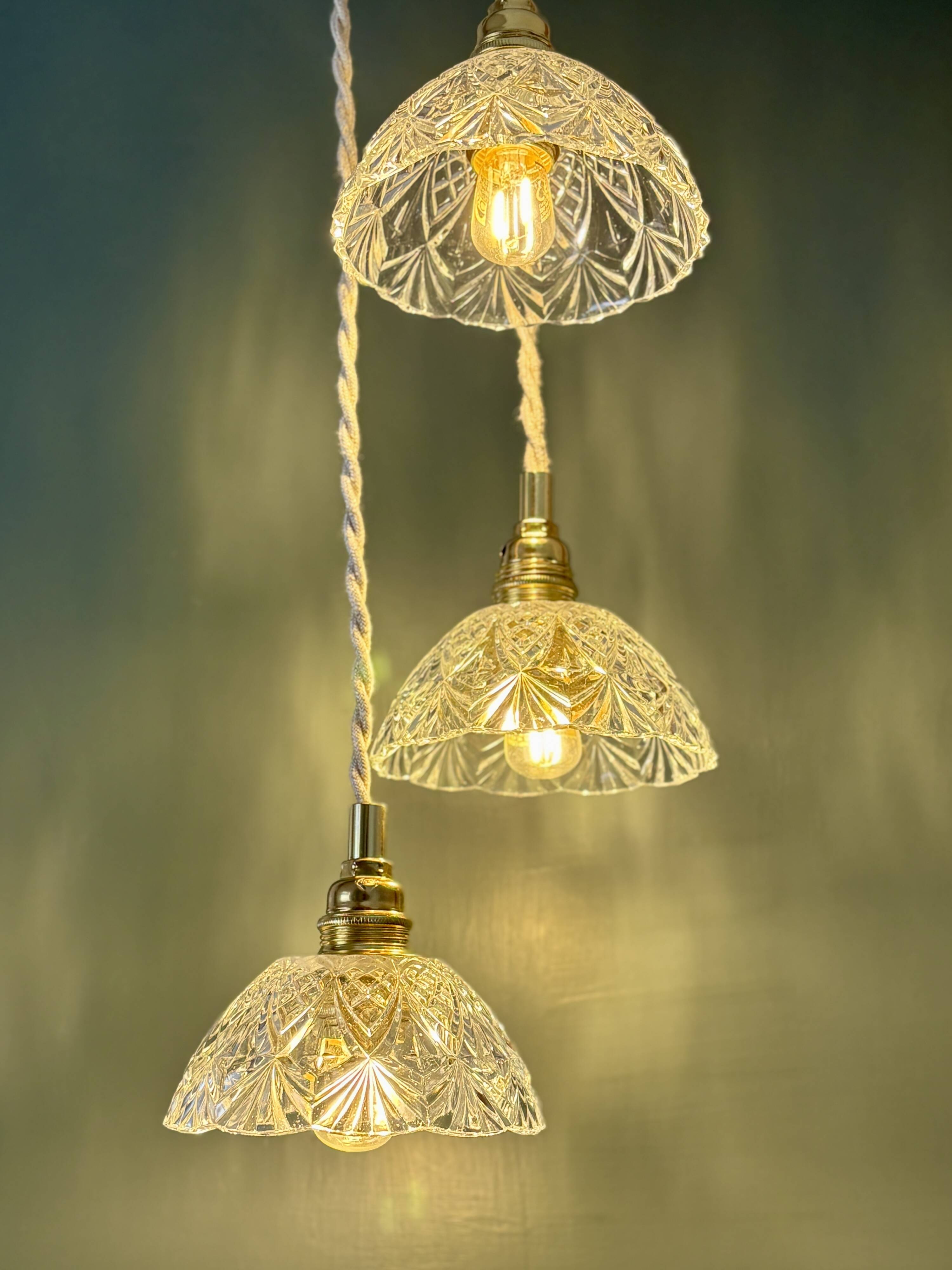 Vintage triple suspension lampshade in cut glass - tableware collection