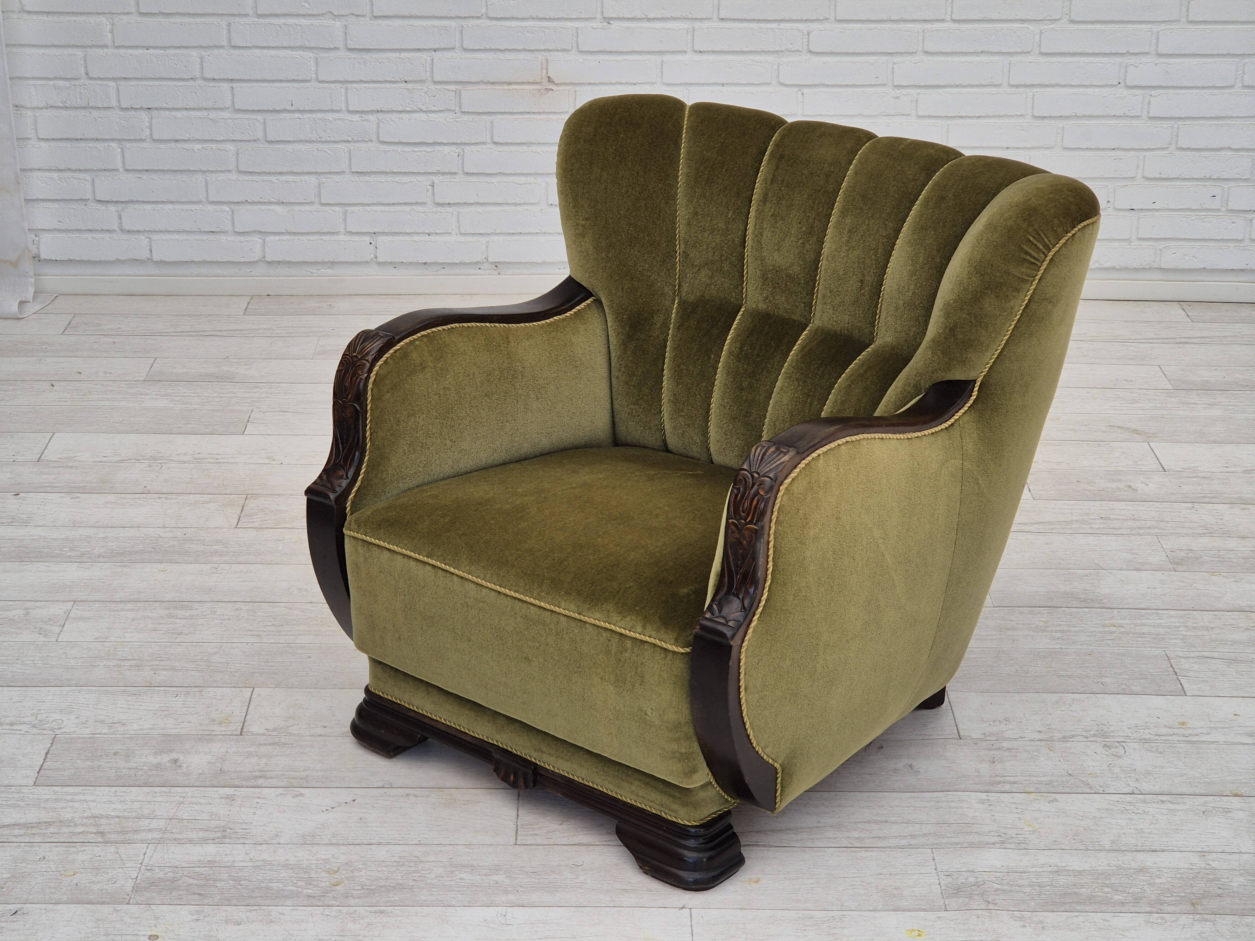 Fauteuil danois en tissu vert et chêne, 1960