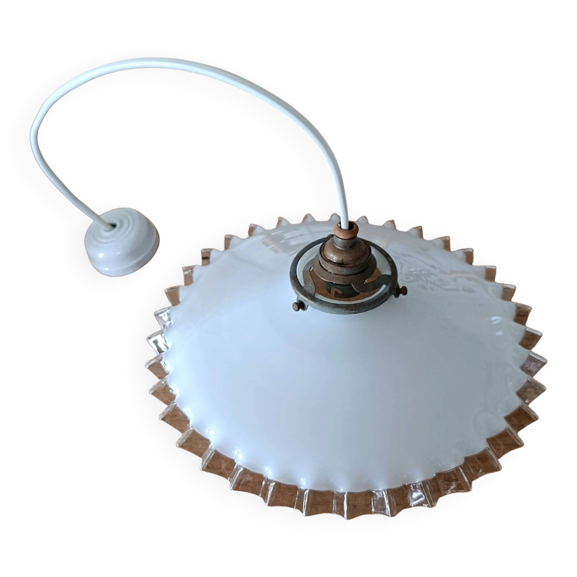 Suspension opaline
