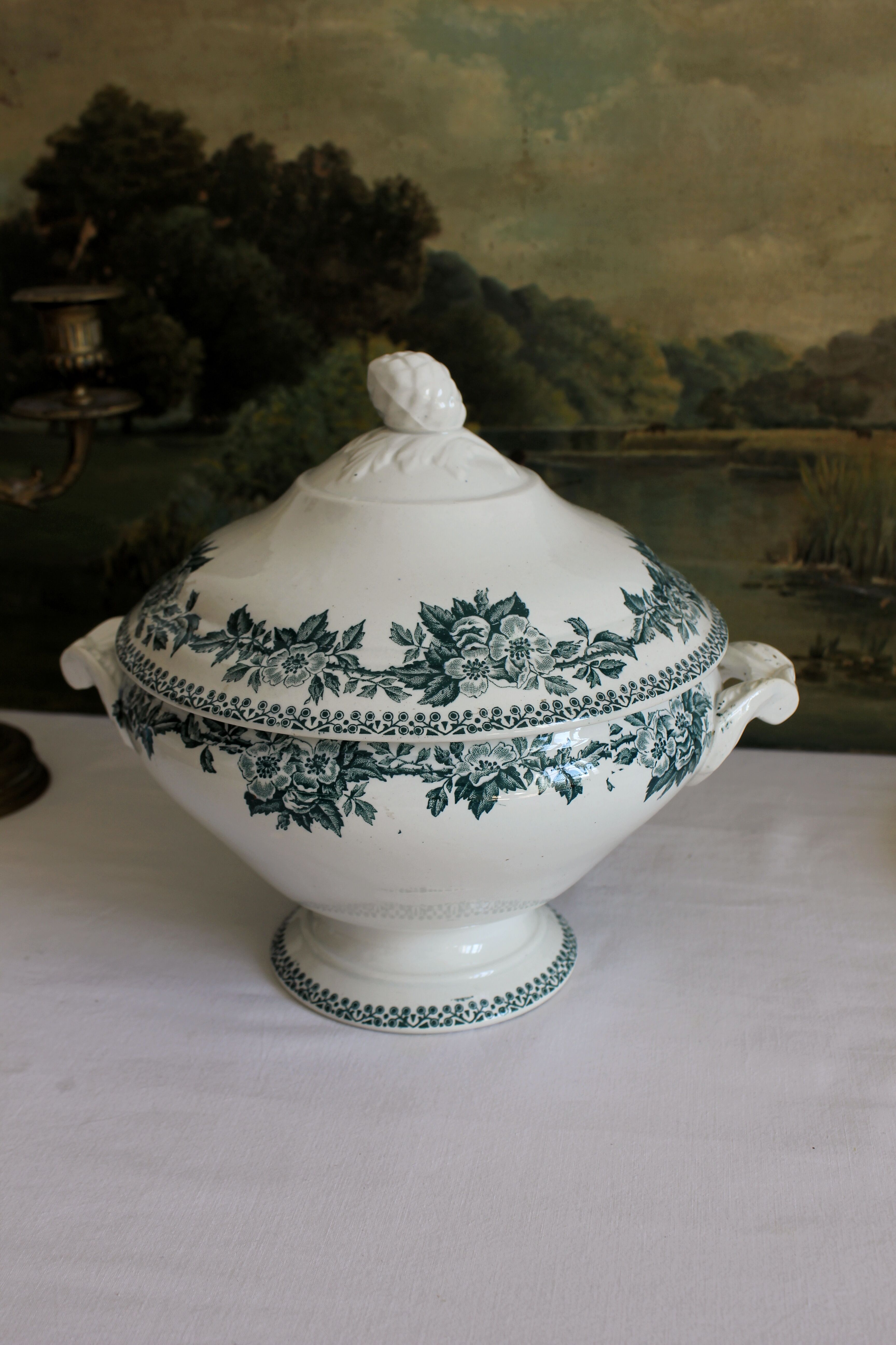 Iron earth tureen Guadeloupe Saint Amand