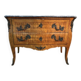 Commode de style Louis XV marquetée