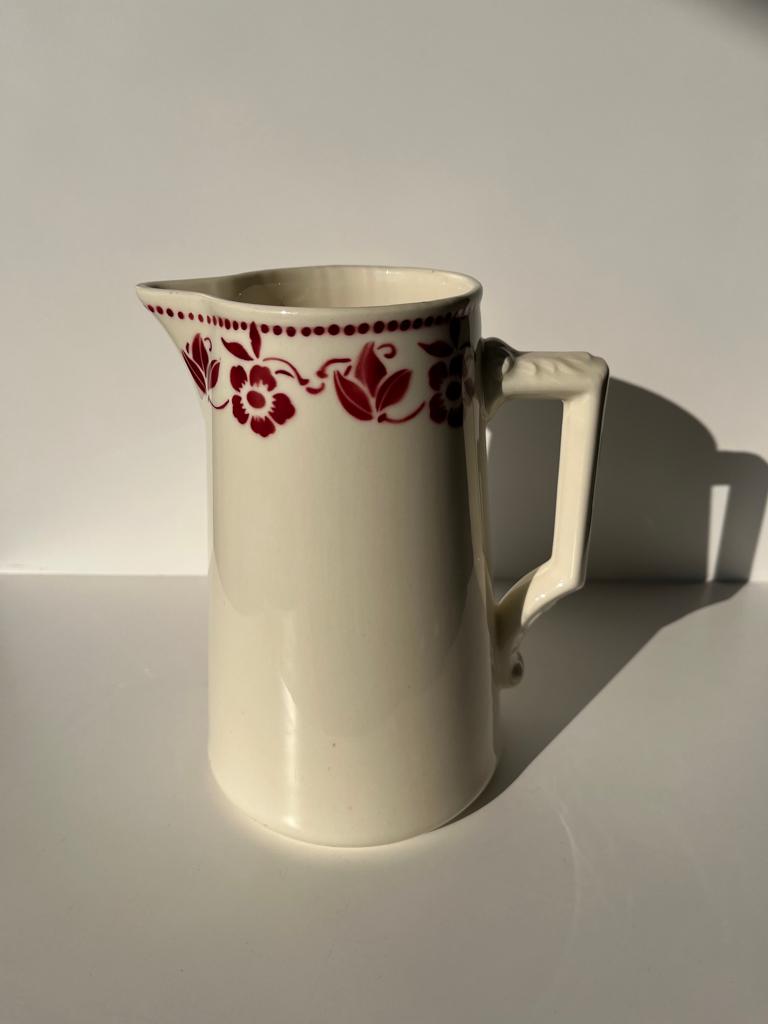 Large pitcher Badonviller red flowers