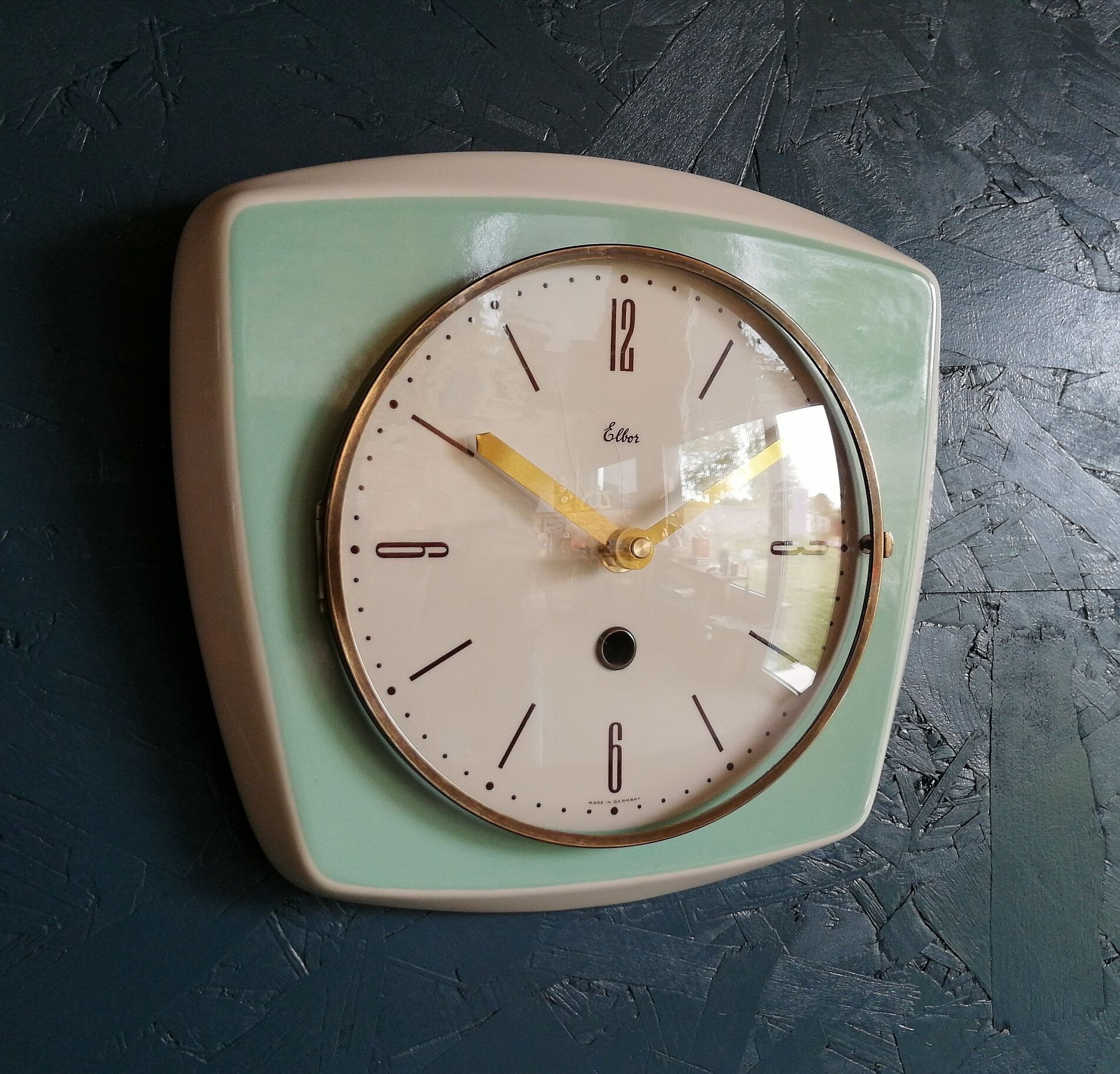 Vintage ceramic clock silent wall clock "Elbor green celadon"