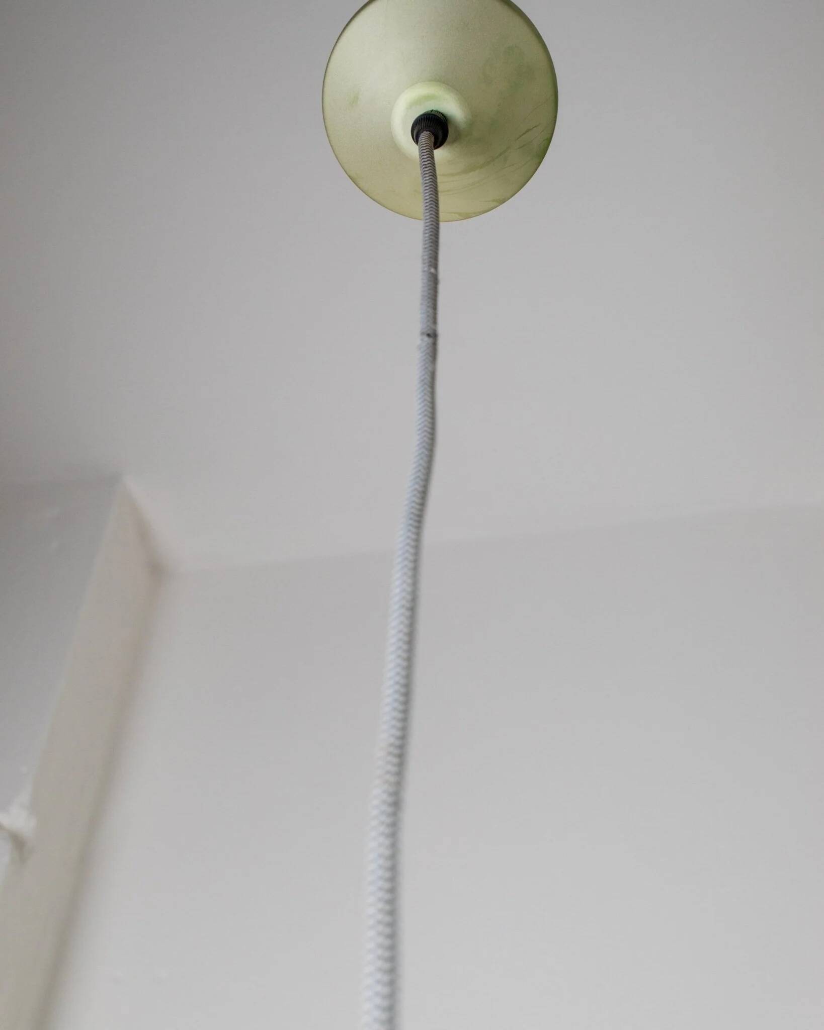 Vintage aluminum ceiling lamp in purple and green, Memphis/postmodern zigzag striped cable, bold pop-art pendant