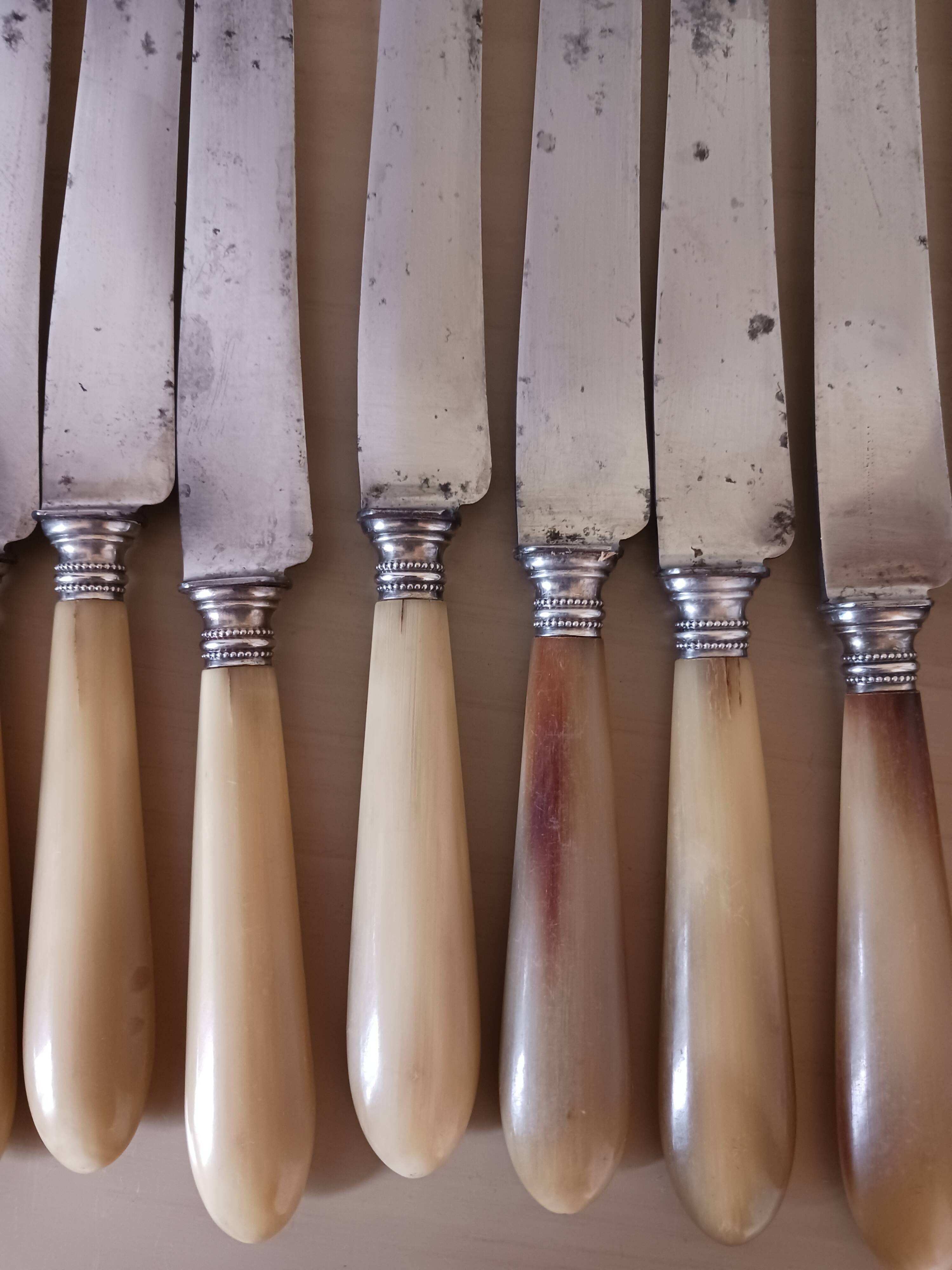 Antique knives in Bakelite and steel.