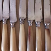 Antique knives in Bakelite and steel.