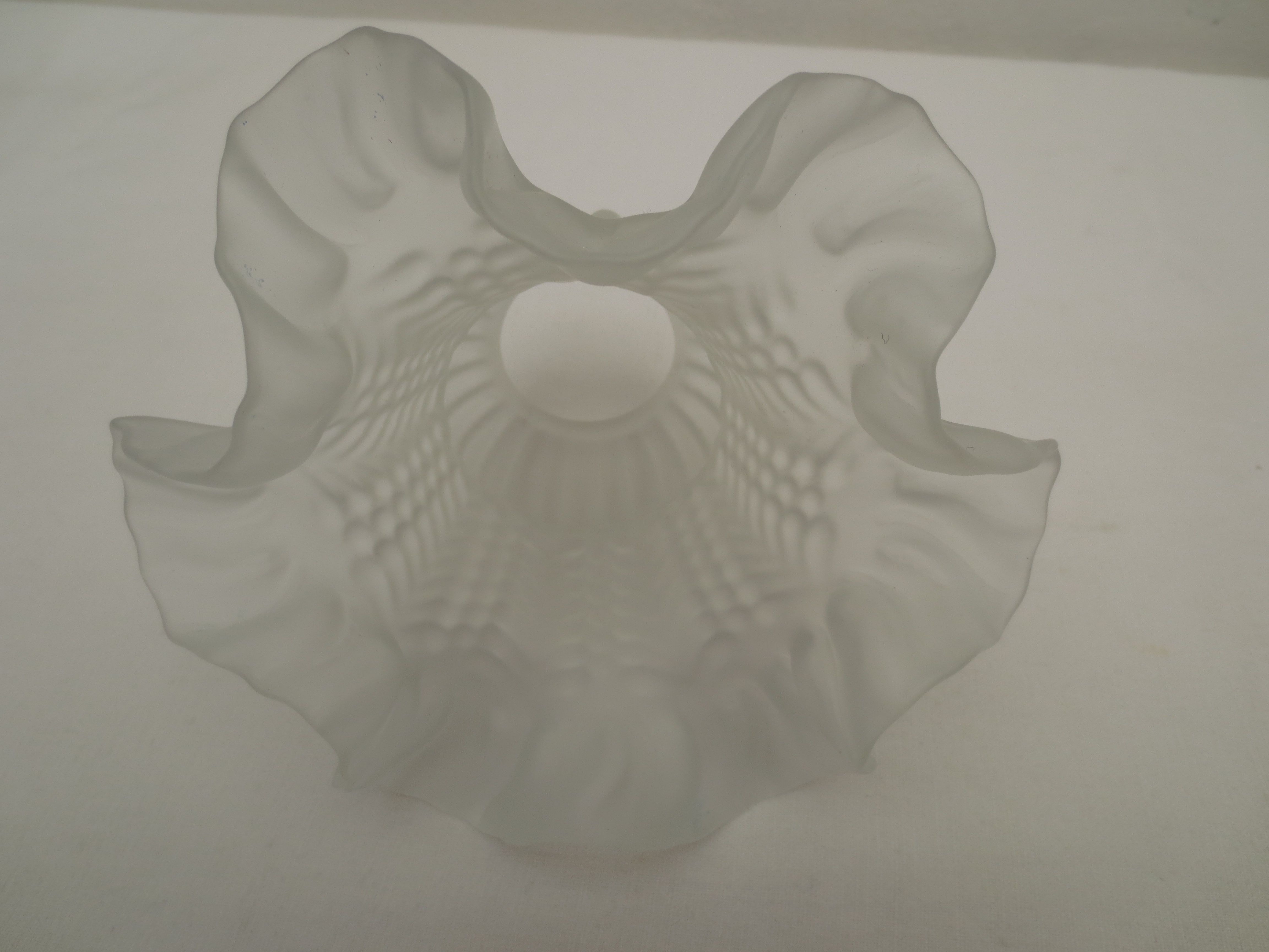 Oblique wall lamp at 45 ° porcelain tulip frosted glass