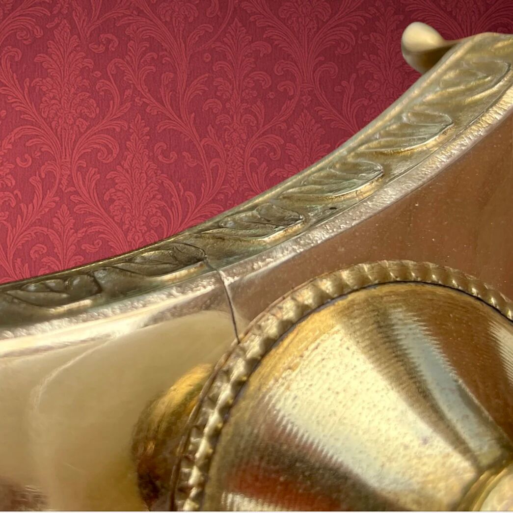 Lampe en métal doré et albâtre avec abat-jour frangé style Hollywood Regency - années 70