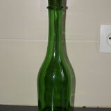 Bouteille vintage en verre vert