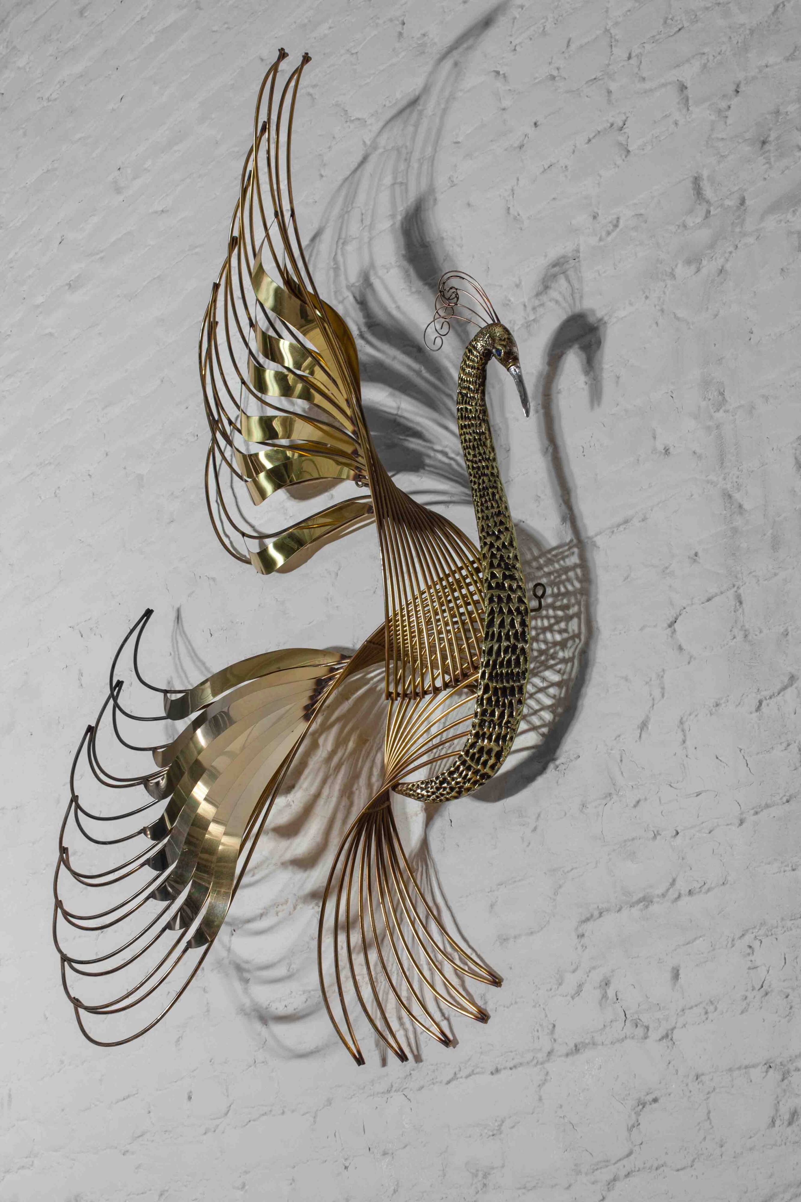Impressive wall "Peacock" wall sculpture in brass by Curtis Jere, 1980s