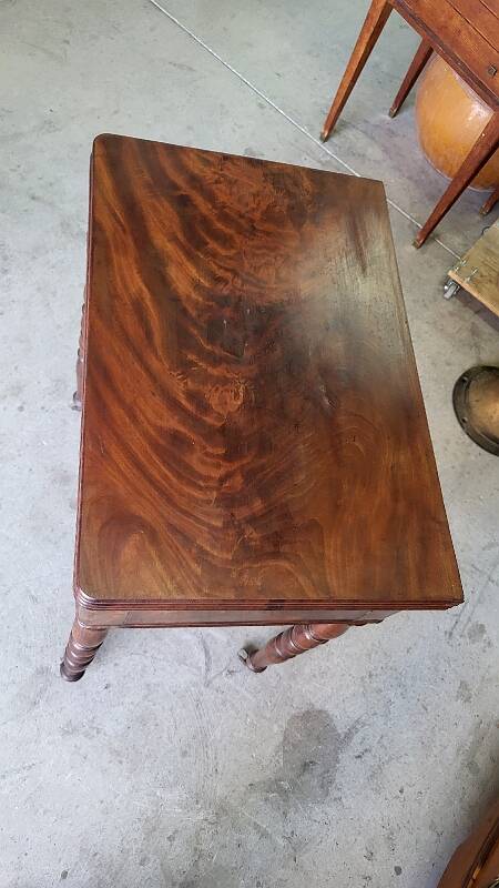 TABLE A JEUX EN ACAJOU ECRITOIRE BUREAU