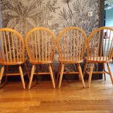 Lot of 4 Scandinavian Windsor chairs