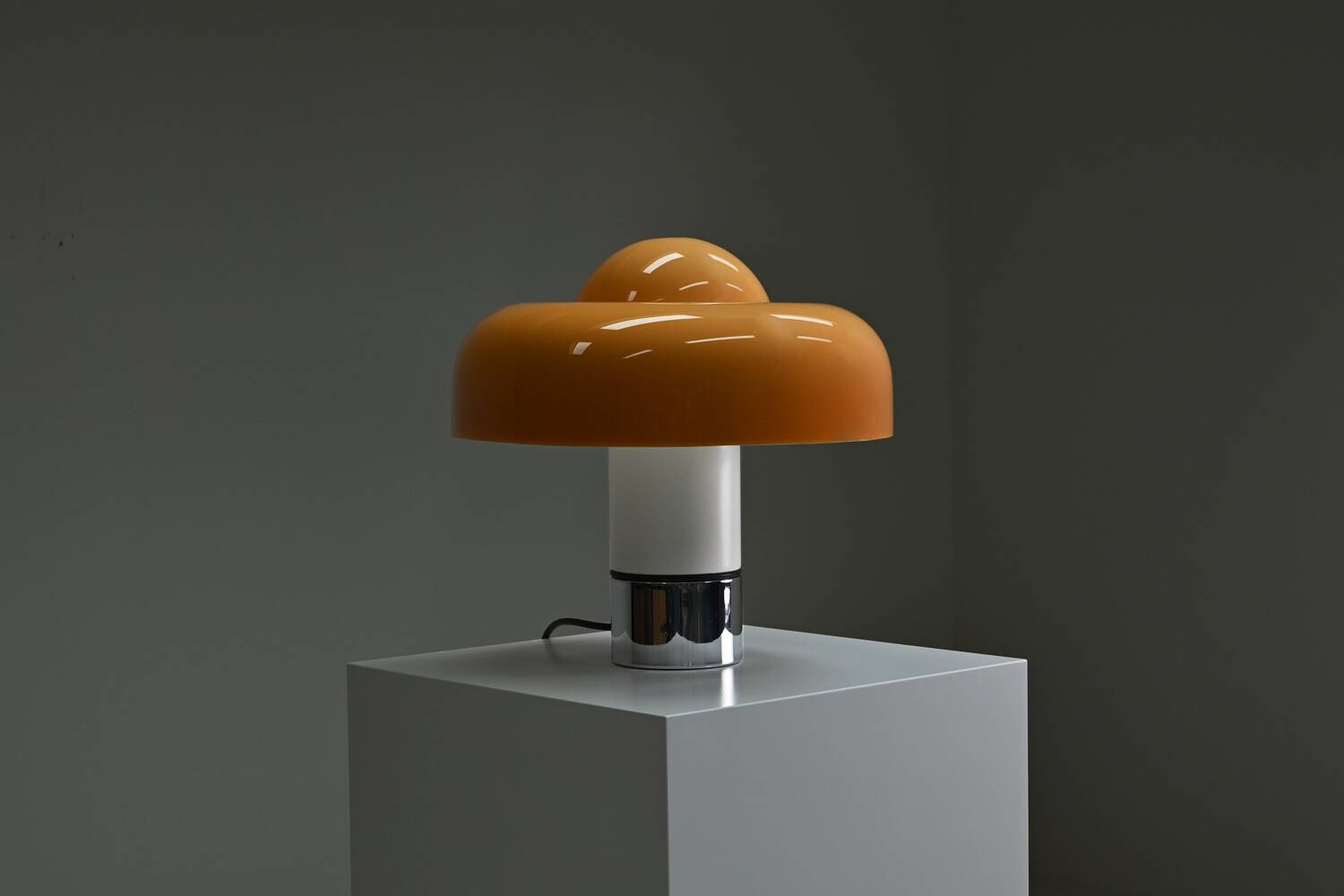 Brumbry table lamp by Luigi Massoni for Harvey Guzzini, 1960s Italy.