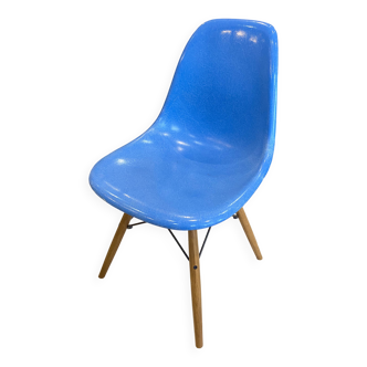 DSW chair turquoise fibre blue dowel oak light oak Eames Herman Miller