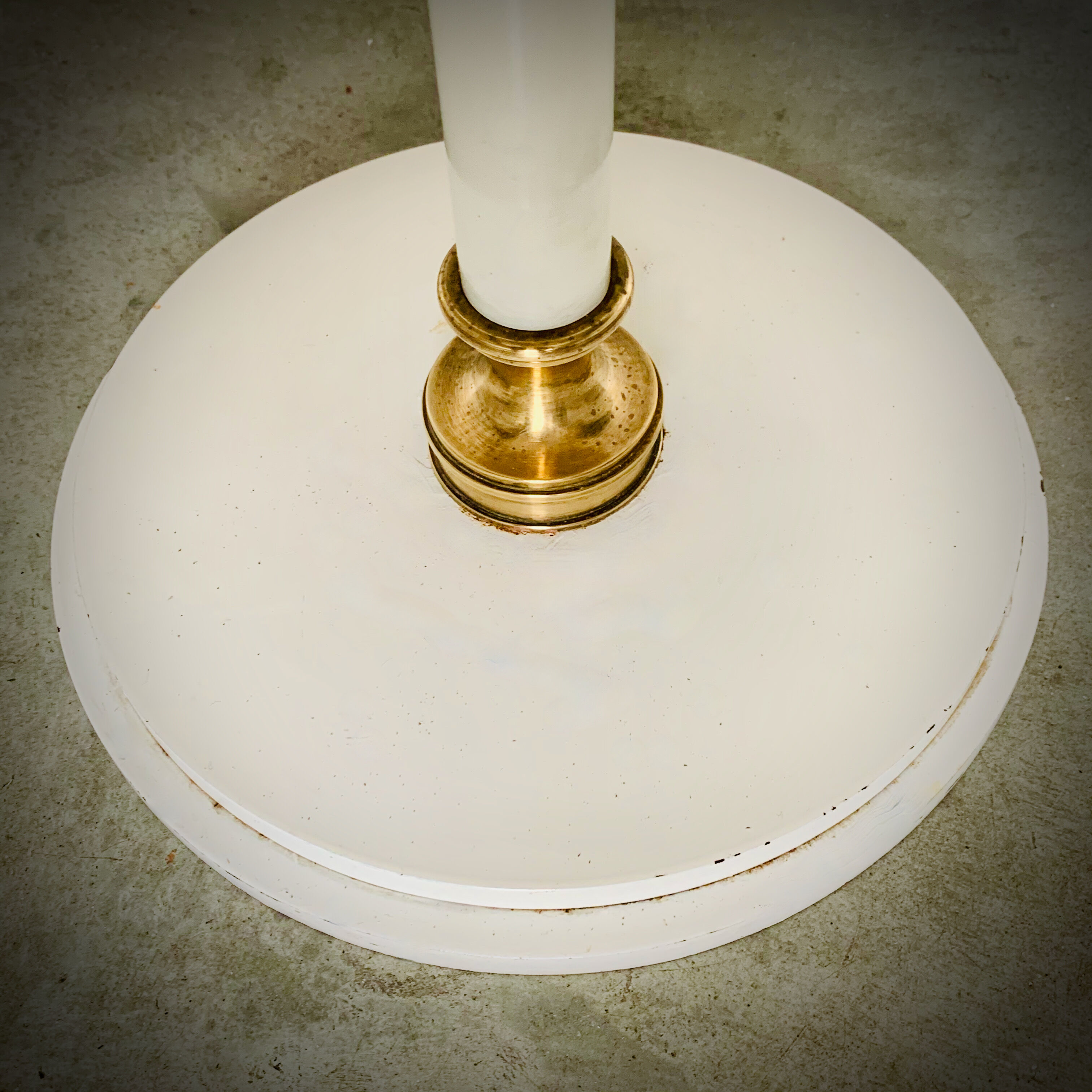 Art Deco chamber valet in brass and white laquered steel 40/50'