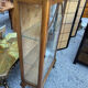 Vitrine sur pied